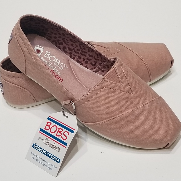 skechers bobs peace and love